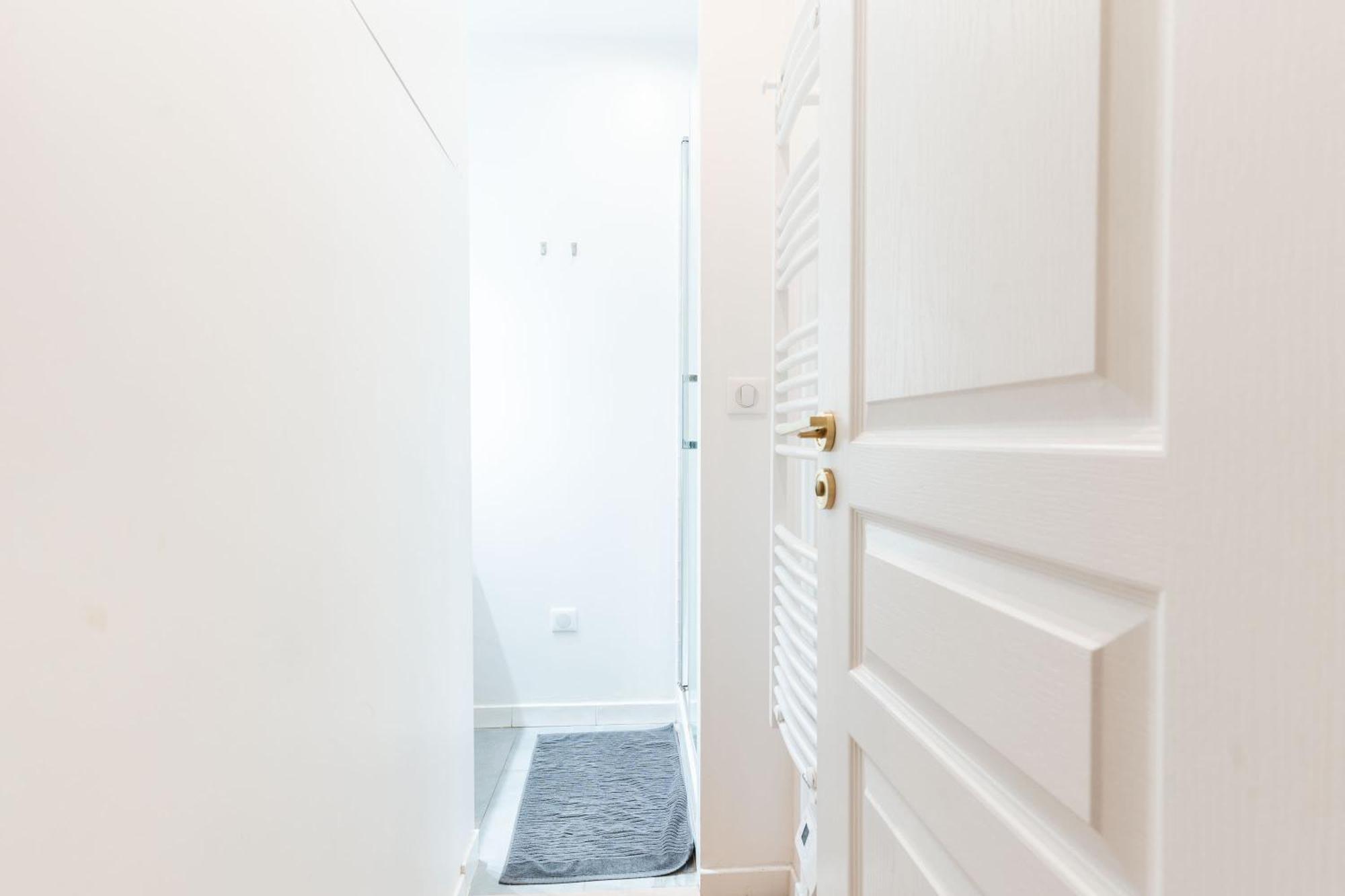 Loft 4 Bedroom Montmartre Pigalle Ac By Lcc Agency 파리 외부 사진