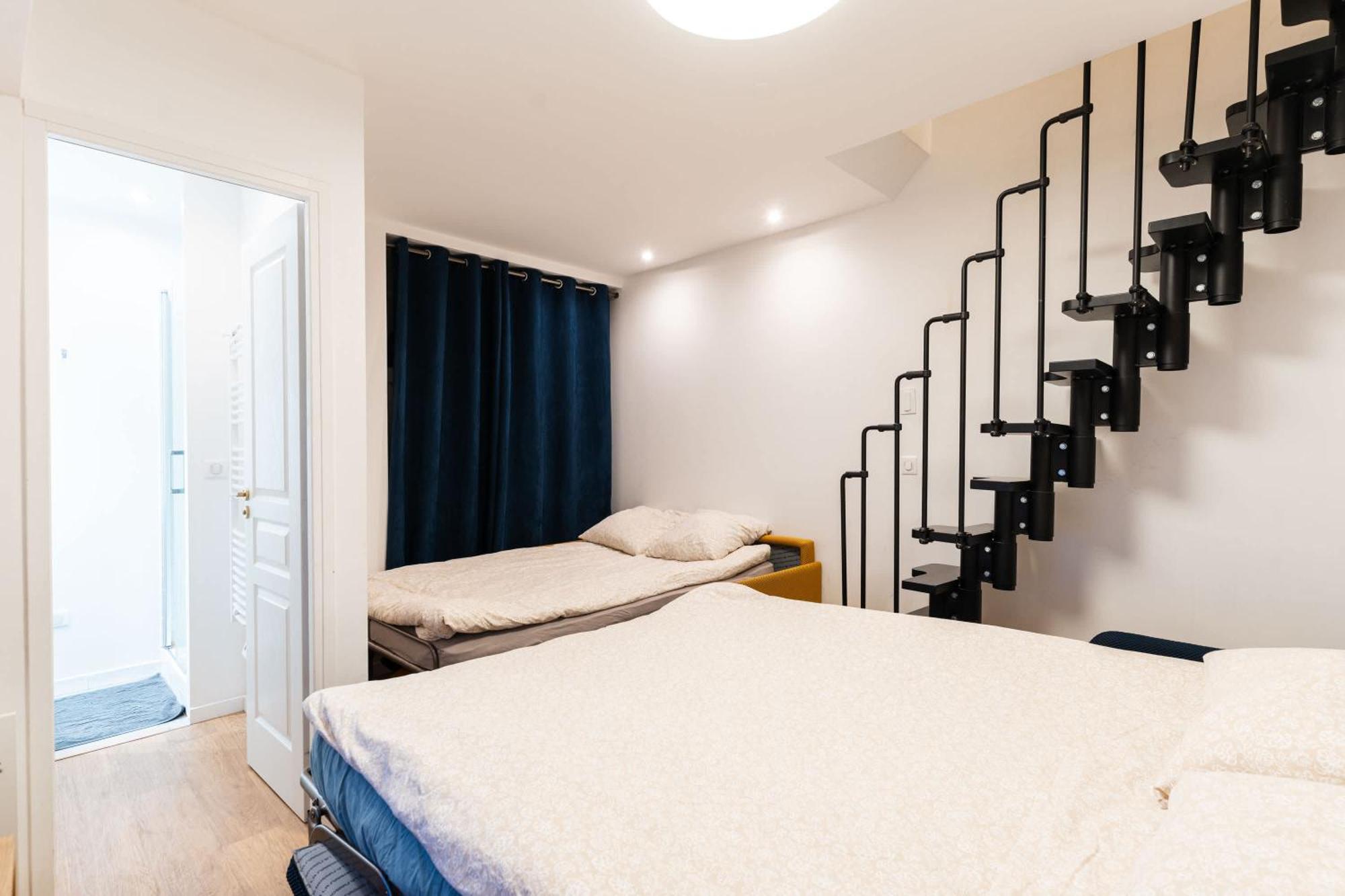 Loft 4 Bedroom Montmartre Pigalle Ac By Lcc Agency 파리 외부 사진