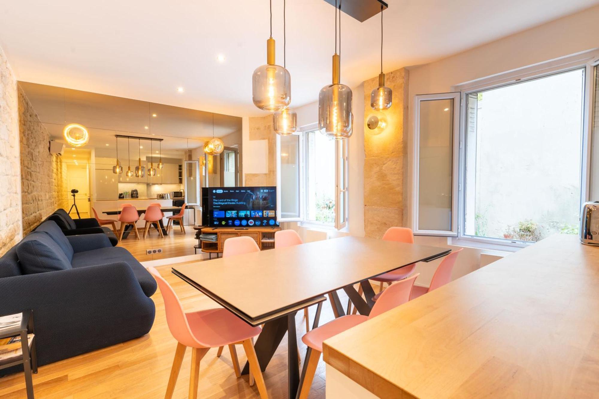Loft 4 Bedroom Montmartre Pigalle Ac By Lcc Agency 파리 외부 사진